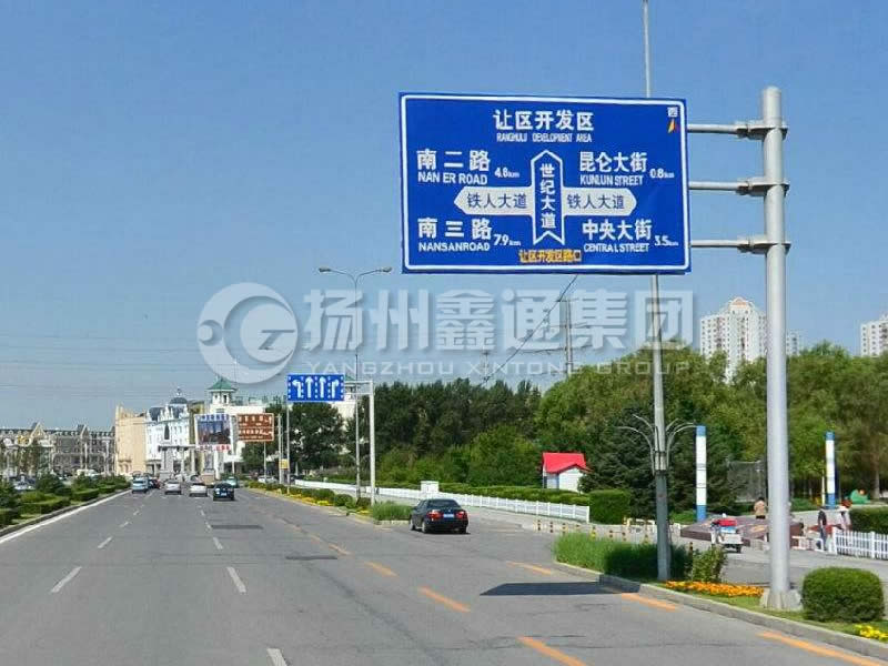 BZG-004，交通標(biāo)志桿，鍍鋅交通標(biāo)志桿